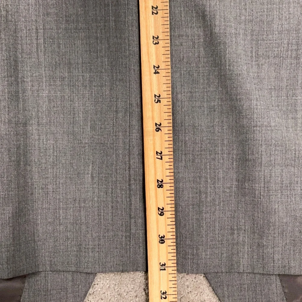 Calvin Klein Suit Men 46R Gray Wool 2-Button Timeless Executive Minimalist